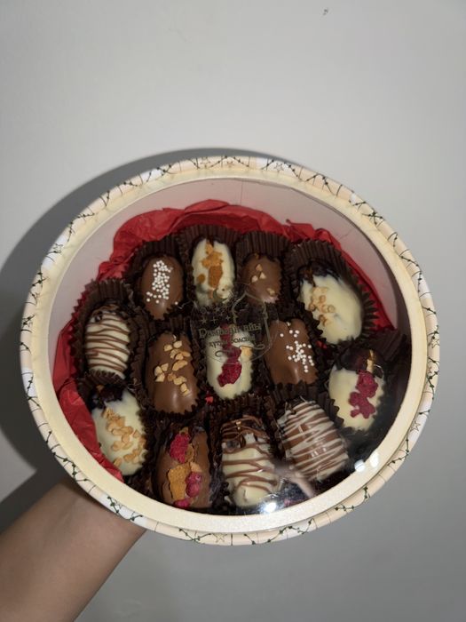 Финики в шоколаде 13 штук