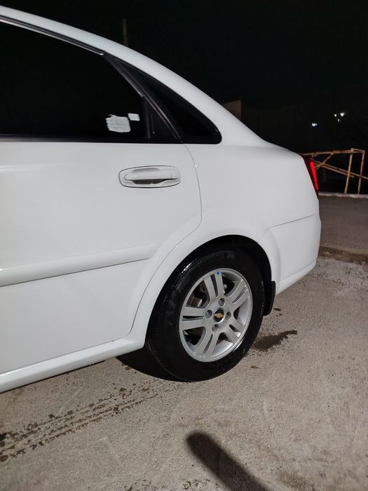 Бартер бор Таёта Камри Ёки Киа Карнивалга