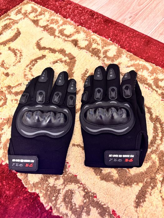 Продается новый перчатки для мото