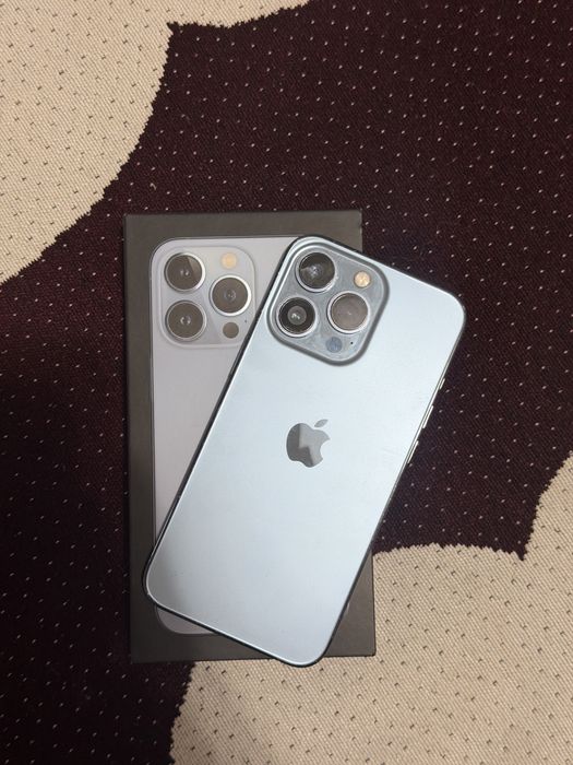 iPhone 13 pro blue