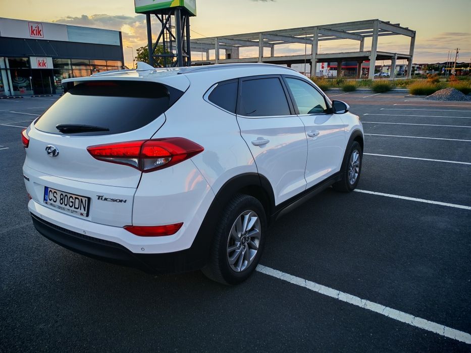 Hyundai Tucson 1.7 CRDi, 141 CP Automată – Echipare Premium Luxury 2017