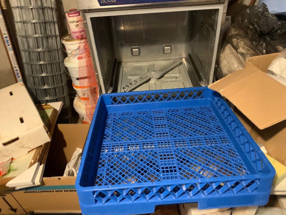 Pluvia-професионална съдомиална машинa