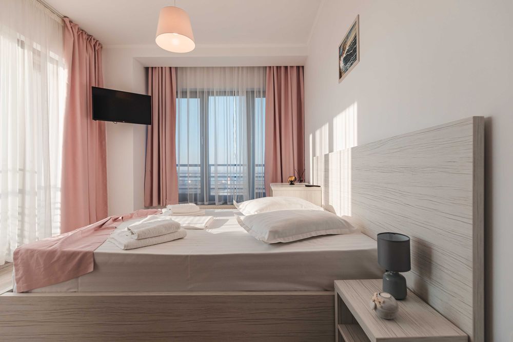 Cazare Mamaia-Constanta Sat Vacanta, ap. cu 3 DORMITOARE și 3 BĂI