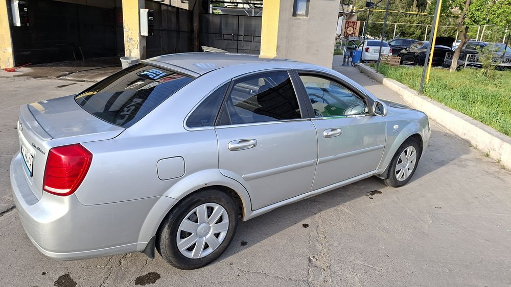 Продам Lacetti 1.8