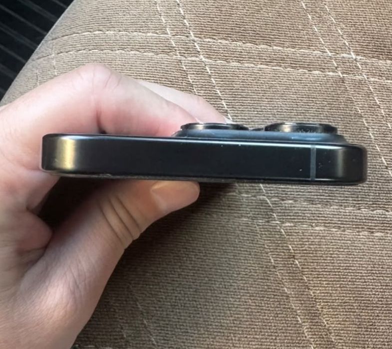 Продам iPhone 16 pro 512 Гб