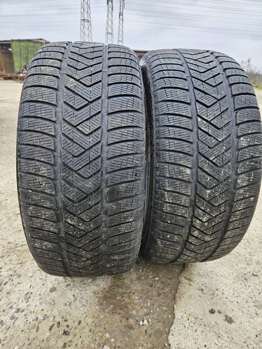 Vând 4 anvelope iarna 255/50/20 255/50r20 PIRELLI
