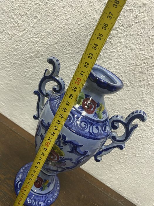 Португалска ваза с маркировка в кобалтово синьо