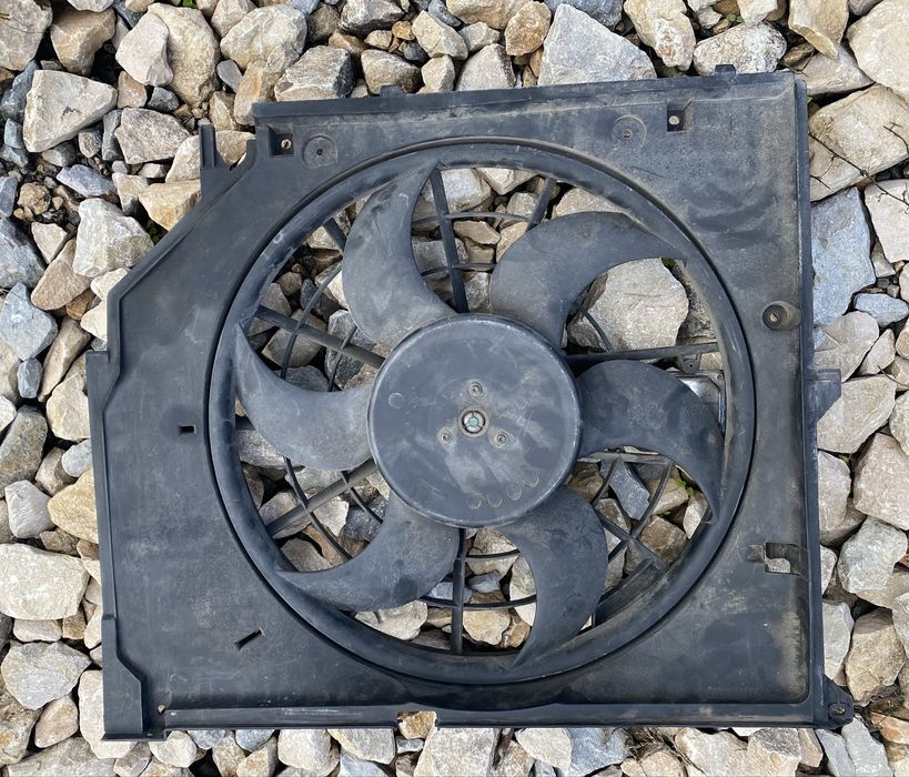 Бензинова 3-пинова перка за Bmw e46