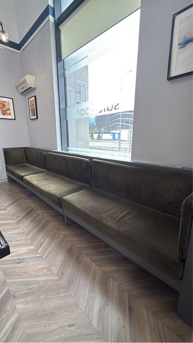 Продаются диваны встроеные.