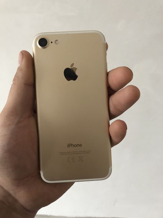 iPhone 7 / 32GB / 100%