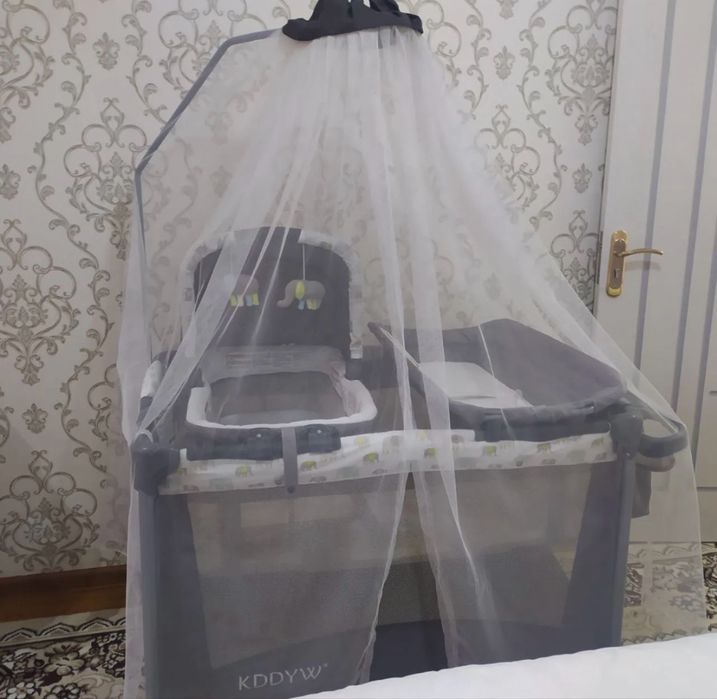 Манеж новое детское с люлкой и пененалным