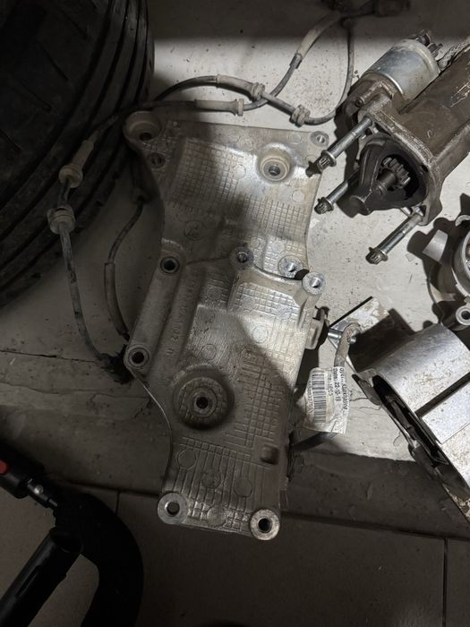 Лада Веста запчасти