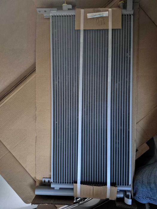Radiator AC bosch Rav 4 hybrid