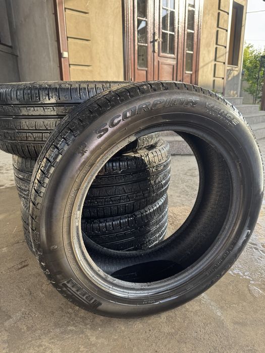 Шины Pirelli  комплект R19 летний