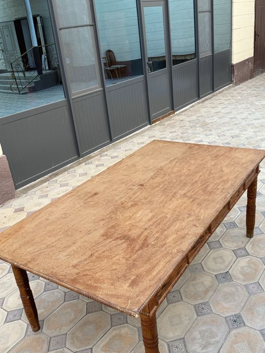 Стол крават новый