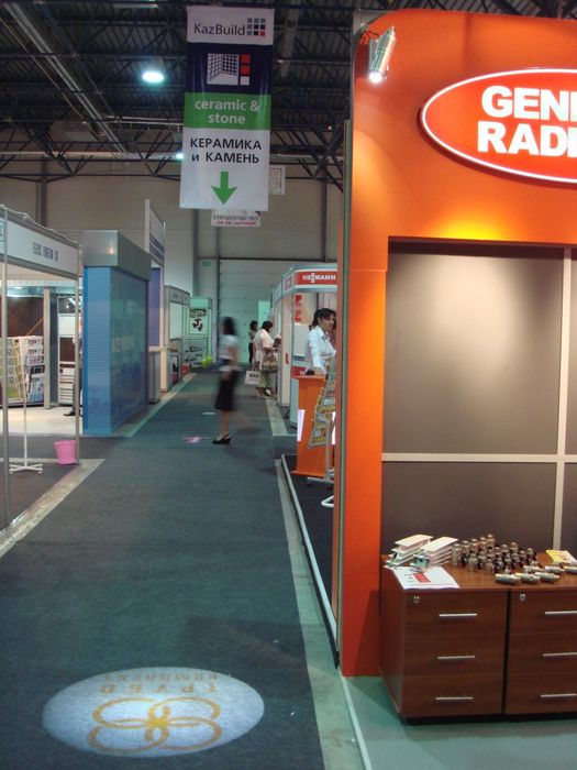 Продам ПРОЕКТОРЫ рекламные