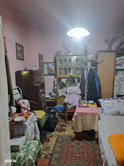 URGENT ! Casa 2 camere pe un nivel , Str. Basarabia , 78.800 euro neg.