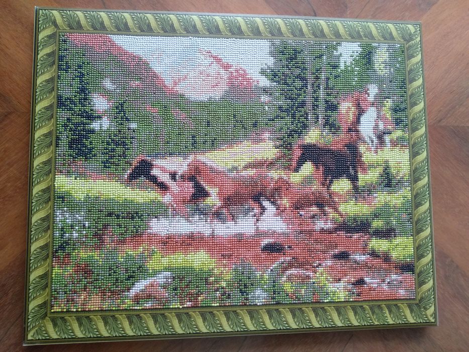 Картины стразами.