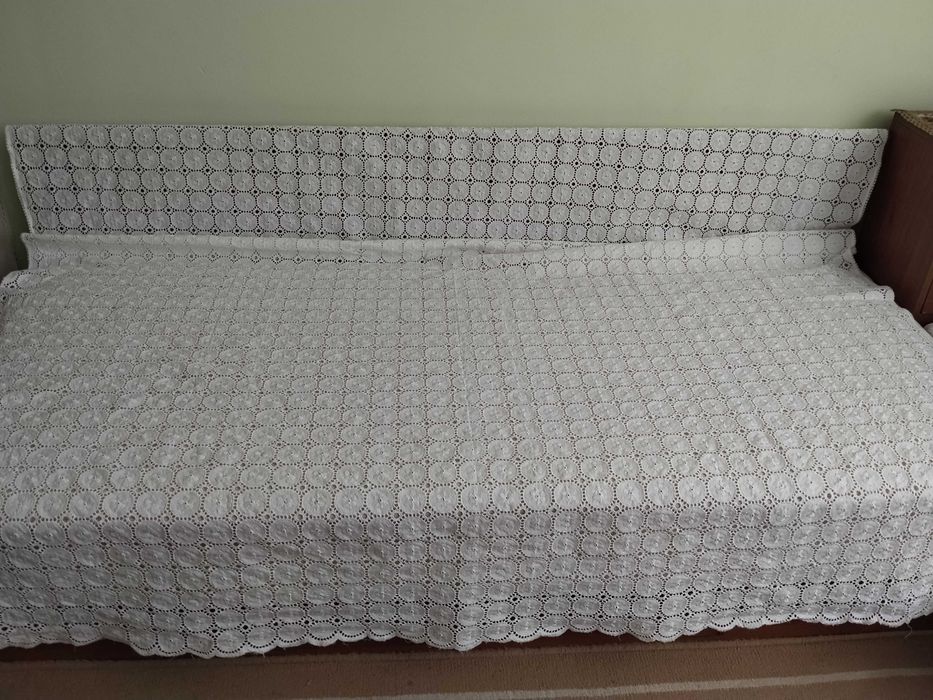 Памучно покривало с рязана и машинна бродерия  180 х 190 см