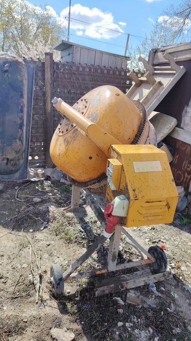 Миксер бетономешалка