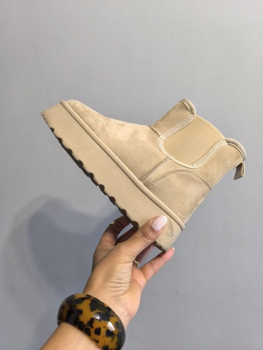 Велурени боти  с висока платформа