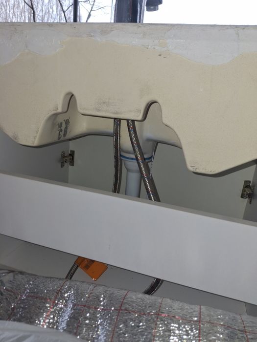 Раковина с тумбочкой