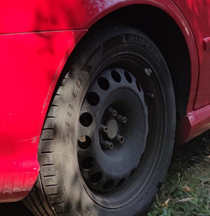 4 buc: Jante tabla 5x100 pe 16 inch, echipate cu anvelope 205/55R16