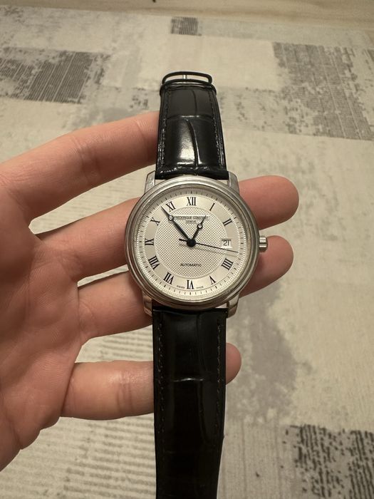 Часы Frederique Constant