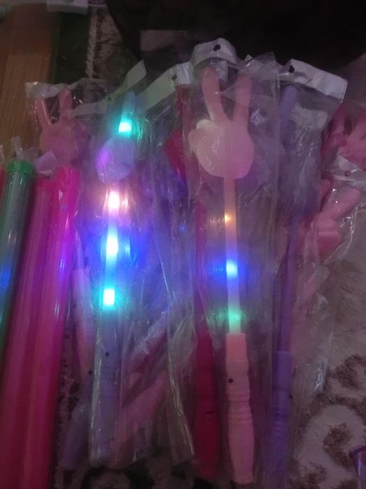 Продам светящиеся палочки