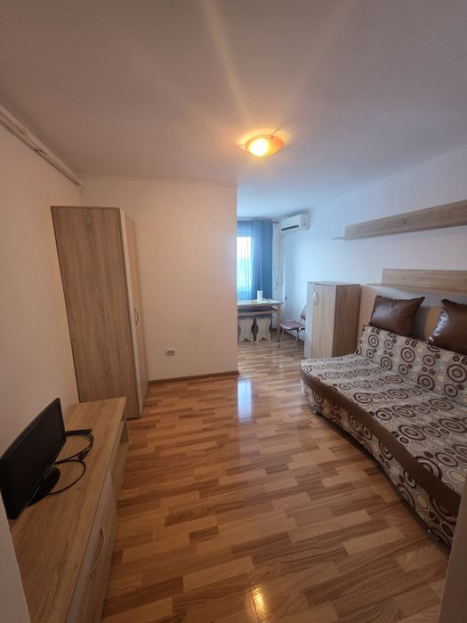 Închiriez garsoniera in zona sud c.t