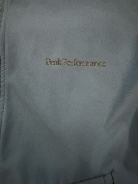 Softshell яке Peak Performance M
