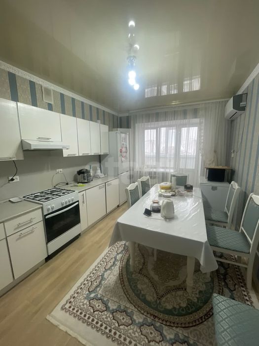 Продам 3 ком.квартира на Батыс 2