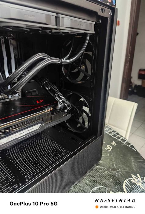 Геймърска конфигурация Ryzen 7 5700 \\ 16GB \\ RX 6800XT 16GB \\ 1000W Gold