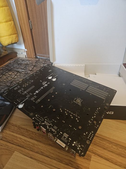 B450 gaming plus MAX ca NOUA