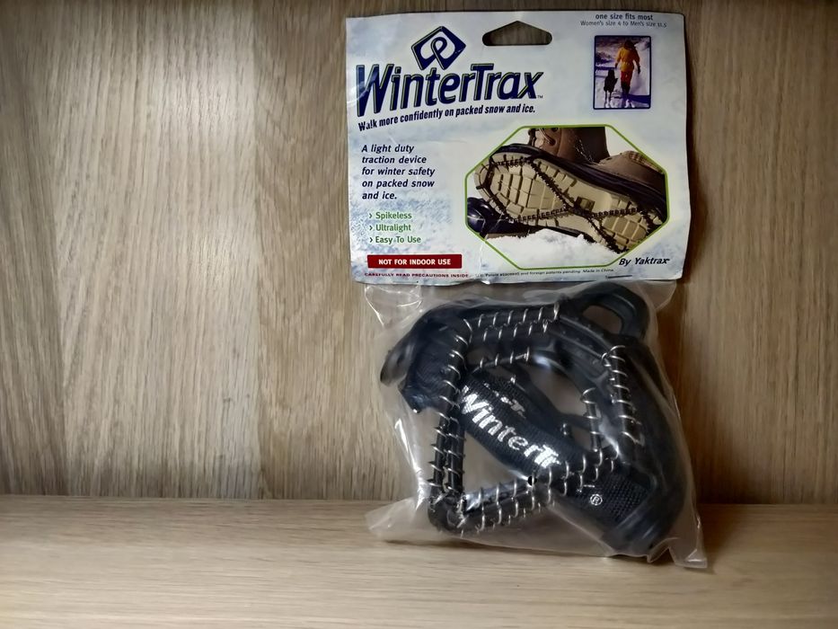 Crampoane anti-alunecare