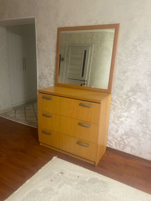 Обувница с зеркалом