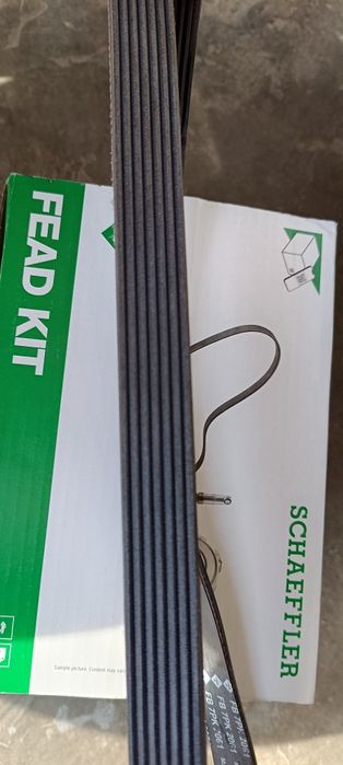 Пистов ремък INA FB 7PK2061