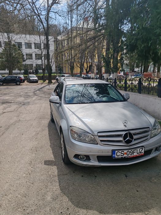 Vand sau schimb Mercedes C220
