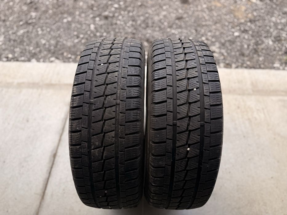 Бусови гуми 215/65/16с FALKEN