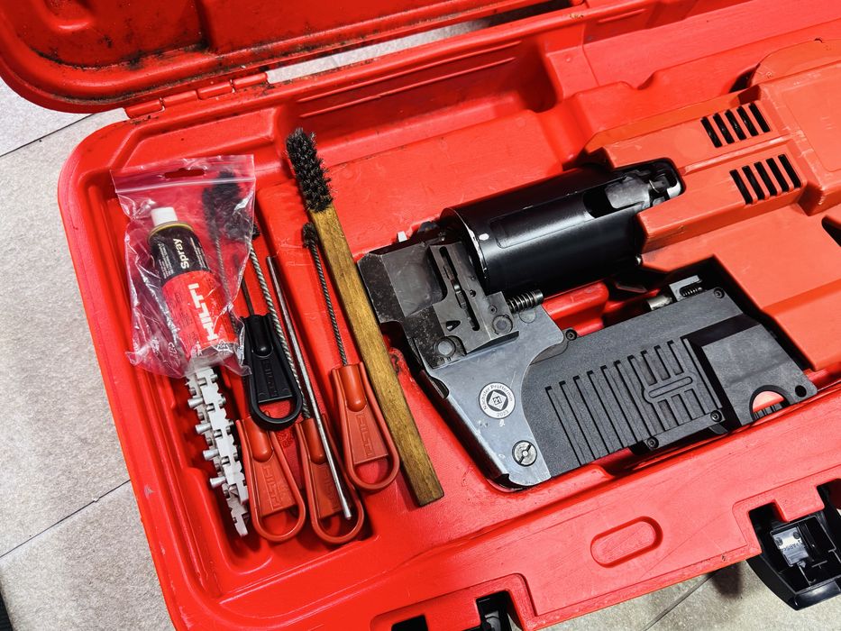 Aparat profesional fixare HILTI DX-860 ENP plăci metalice/profiluri