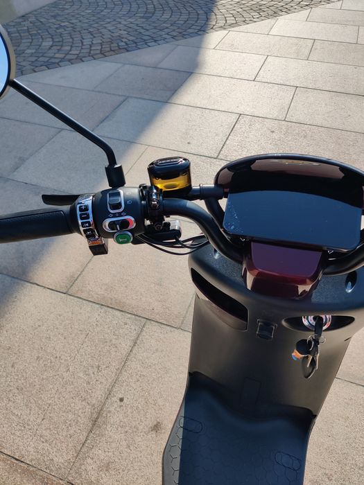 Vând scuter electric rdb
