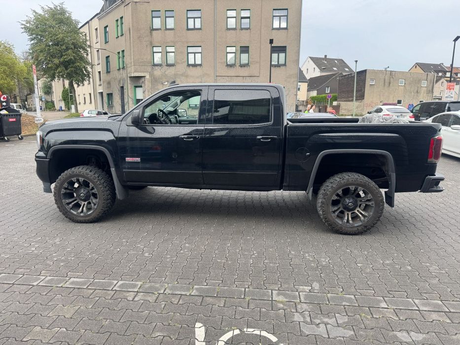 Gmc Sierra 2018 All Terrain 4x4 V8 5.3 litri
