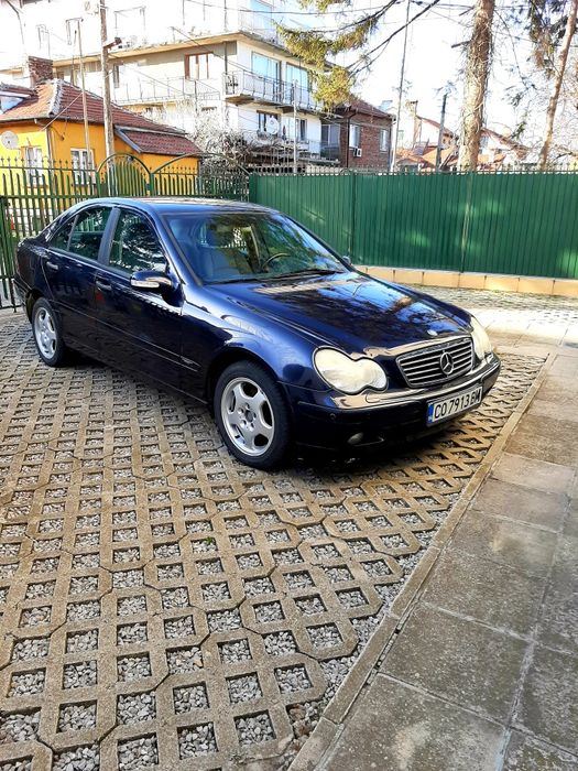 Продавам Мерцедес