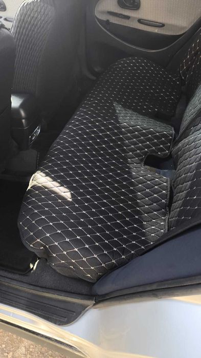 Мутсубиши карисма