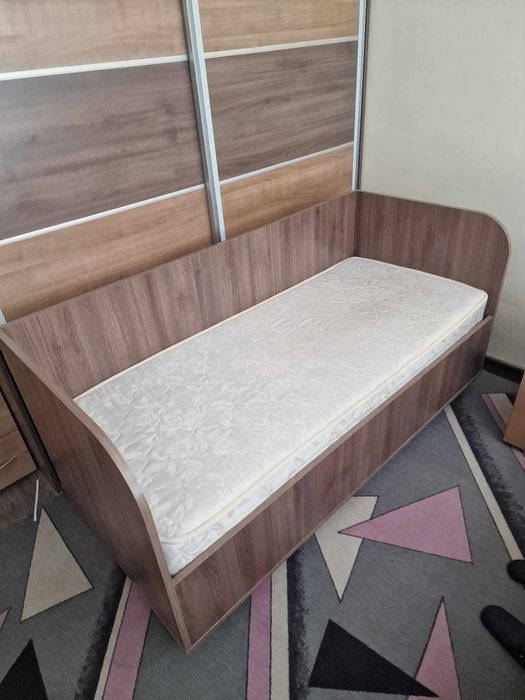 Детско юношеско легло