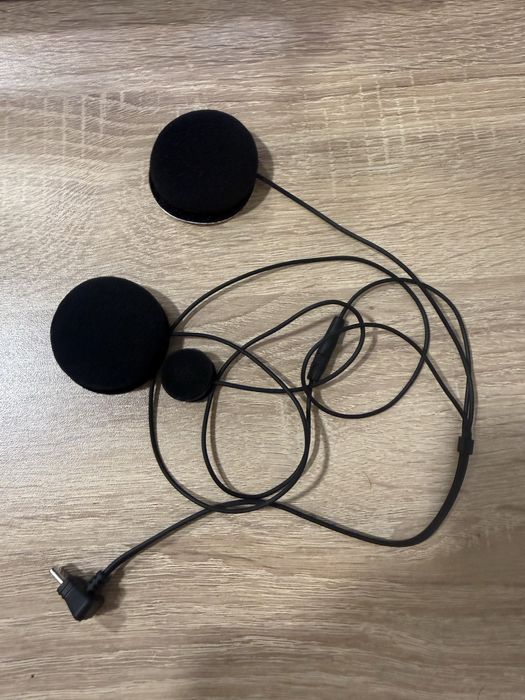 Интерком за каска