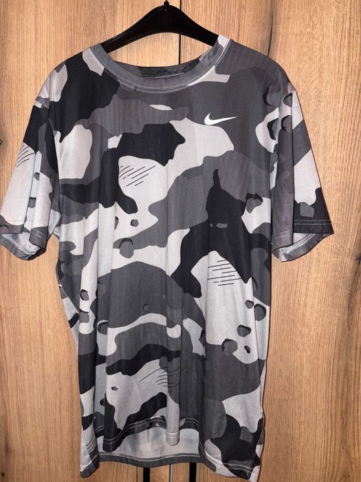 Nike Dri-Fit Camo Мъжка Тениска - Размер M