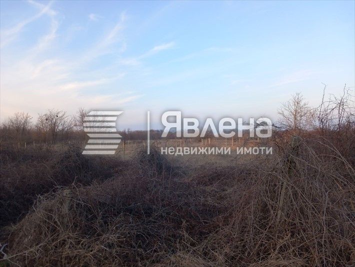 Продава се Парцел в Варна, Галата - 3000 кв.м за 42 €/кв.м - Снимка #1