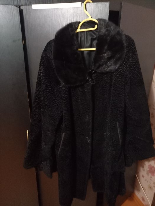 Продам шубы, кожанный плащ