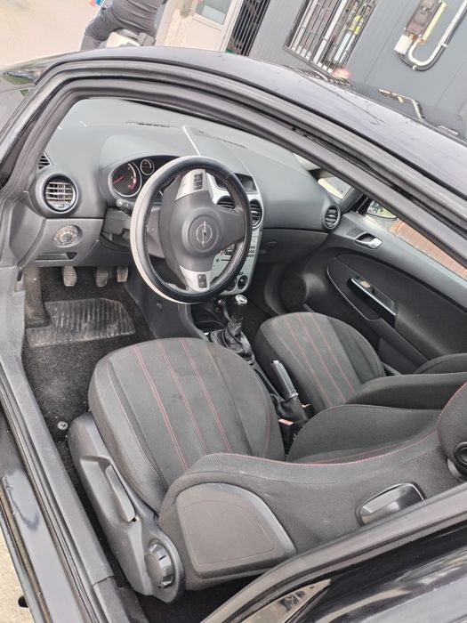 Vând Opel corsa 1.3D